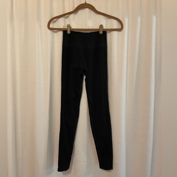 Alphalete amplify, size small- black - Picture 3 of 3